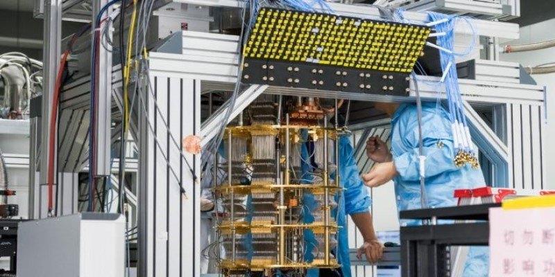 How Researchers Adapt Billion-Parameter AI With Fine-Tuning